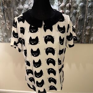⭐️ Lily White Sm Monochrome Cat Pattern Blouse
